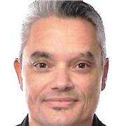 Profesor de Geografía e Historia, doy clases de todas las asignaturas del área, nivel ESO y Bachillerato, también Hª de la Música