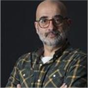 Redactor, comunicador y dibujante, puedo impartir clases de redacción y arte.