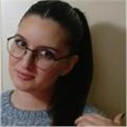 Sono una insegnante d'inglese che offre lezioni per tutte le età. 