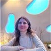 Profesora de inglés para niños y adultos en nivel básico, clases únicamente online