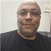 Dou aulas de matemática para crianças, jovens e adultos, tenho mais de 15 anos de experiência