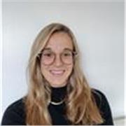 Ofrezco clases de español online. Actualmente soy profesora de español en Reino Unido y tengo más de 5 años de experiencia