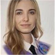 Estudiante de economía, especializada en matemáticas, principalmente para niños de primaria.