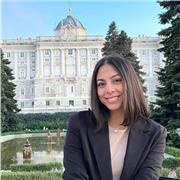 Profesora de Primaria e infantil apta para todas las edades y cursos