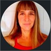 Profesora de Yoga para Adulto Mayor personalizada en zona Sitges, castelldefels, Vilanova.