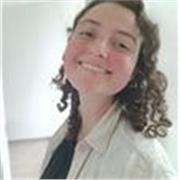 Profesora de inglés nivel C1 con experiencia enseñando a adolescentes y a adultos. Clases online y presenciales en Barcelona