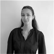 Persona curiosa y dedicada, enseño a jóvenes que se preparan para exámenes escolares y a adultos que requieren inglés laboral.
