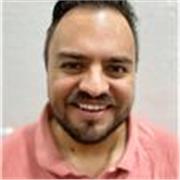 Maestro de apoyo escolar para niños y adolescentes