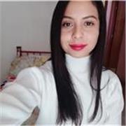 Profesora enfocada en todas las áreas de material penal-criminal