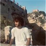 Sono uno studente al secondo anno di medicina a Roma, offro lezioni di biologia e di chimica. Ho avuto esperienze di insegnamento e mi propongo come tutor per ragazzi liceali che necessitino di un aiuto nello studio di queste materie