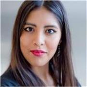 Motivierte Nachhilfelehrerin für Sprachen und Mathematik – freundlich und geduldig