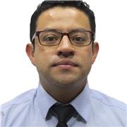 Profesor de música ofrece clases particulares de gramática musical, armonía, iniciación en piano y guitarra, clases particulares de clarinete