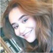 Profesora con conocimientos varios, especialista en dibujo e idiomas