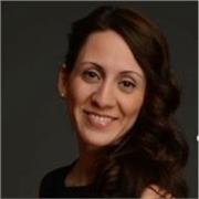 Canadienne, j'ai fait toutes mes études en anglais (Maitrise en pharmacologie)