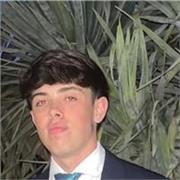 Estudiante distinguido ofrece refuerzo a estudiantes de ESO (sobre asignaturas de ciencias), primaria e inglés.
