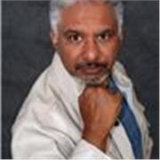 Profesor de Interpretación tanto para Teatro, como para Cine o Televisión para todos los Niveles.