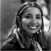 Chilena en Europa que enseña español a extranjeros.