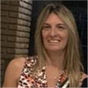 Sono argentina, il spagnolo e la mia lingua matterna. Vorrei lavorare imparando spagnolo ma non sono profesoressa