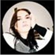 Ho conseguito il FCE con votazione 186/190 (livello c1) e ho un doppio diploma (esabac) francese e italiano (100/100 cum laude). Posso aiutarti con i compiti al liceo, alle medie o elementari (anche come aiuto compiti di altre materie) o svolgere conversa