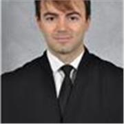 Professor graduat en Filologia Hispànica ofereix classes de forma virtual i presencial. 