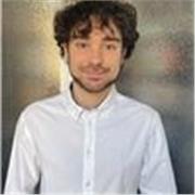 Insegnante di Storia e Geografia per studenti di scuola elementare, media e superiore
