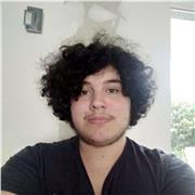 Je suis un étudiant bilingue, pouvant faire apprendre l'anglais de manière simple et rapide dans les secteurs primaires et secondaires.