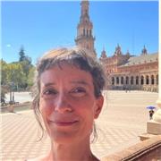 I am a native, experienced and fully qualified MFL teacher with over 15 years teaching in the UK