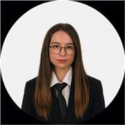 Estoy estudiando en la universidad, y tengo matrícula de honor en bachiller. Doy clases de cualquier asignatura de letras