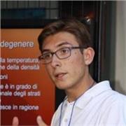 Esperienza da Ricercatore in Astrofisica, e grande passione per la cultura, le lingue e la conoscenza in tutte le sue forme.