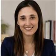 Profesora de inglés especializada en niños de 2 a 8 años con más de 15 años de experiencia
