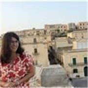 Faccio l'università e do una mano hai ragazzi delle elementari ,medie , superiori in sotia