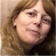 Mi chiamo Maddalena e sono di origini francesi, ho un’esperienza di 30 anni nell’insegnamento.Offro lezioni per ogni età