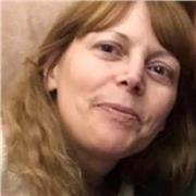 Mi chiamo Maddalena e sono di origini francesi, ho un’esperienza di 30 anni nell’insegnamento.Offro lezioni per ogni età