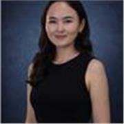 Bilingual Chinese tutor helping beginners and students speak confidently and learn naturally