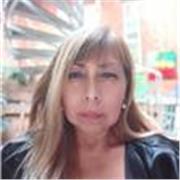 Enseño conversación en cualquier tema, humanístico o científico a jóvenes y adultos. Viví 25 años en Milán y soy traductora