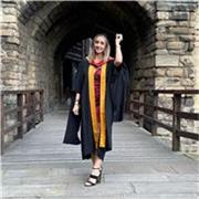 English tutor teaches students of all ages and capabilities
