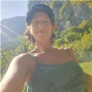 Offro lezioni di lingua Online. Madre lingua italiana. Parlo anche inglese, spagnolo, portoghese e tedesco