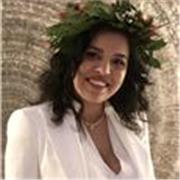 Laureata con lode presso la facoltà di giurisprudenza dell’Università di Catania. Fornisco lezioni di diritto finalizzate alla preparazione dell’esame universitario