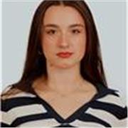 Estudiante de tercer año del Grado de Biología en la UPV, imparte clases de forma online y presencial. 