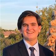 Estudiante de ingeniería para clases de matemática