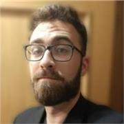 Profesor titulado en Historia, con Máster de Profesorado. Años de experiencia en preparar desde ESO a asignaturas universitarias.
