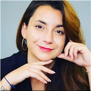 Laureata in Architettura e diplomata in arte con 10 anni di esperienza in Inghilterra.Classe 1988, parlo inglese, primarie3/10anni