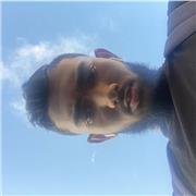 Étudiant en Terminale aide les élèves de primaires ou collège