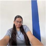 Maestra de apoyo para repaso y apoyo para niños en nivel primaria