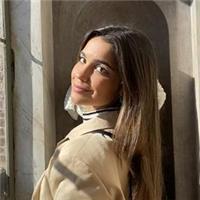 Alumna del Grado en Psicologia por la Universidad de Granada que esta finalizando sus estudios con el TFG. 