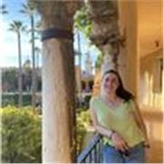 Profesora de francés para niveles básico y medio