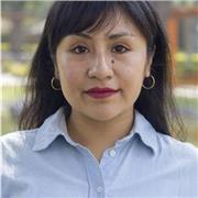 Insegnante di lingue con esperienza offre lezioni di inglese, spagnolo e italiano per studenti di tutte le età a Firenze e online.