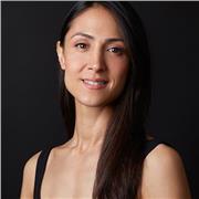 Hey there! I'm Didem and I'm a private singing and piano teacher and vocal coach with years of experience.