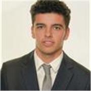 Profesor de Biología, química o matemáticas. Podría ofrecer tutorías o planes de estudio adaptados. 
Nivel: hasta bachillerato