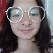 Profesora de Inglés, lenguaje e historia para niños de 1° básico a 2° Medio